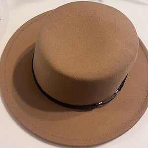 Women’s khaki boho hat